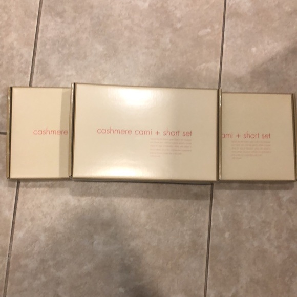 Cashmere cami + short set - 2 piece with gift box - Picture 8 of 8